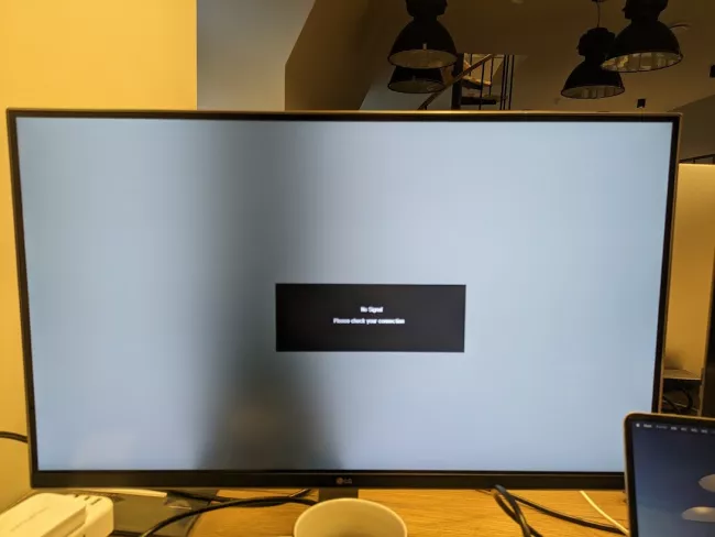 不良品の4K